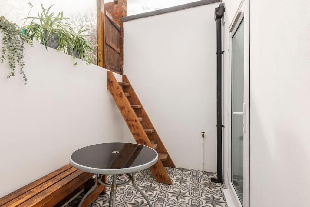 Comfortable Flat Close To The Beach برايتون المظهر الخارجي الصورة