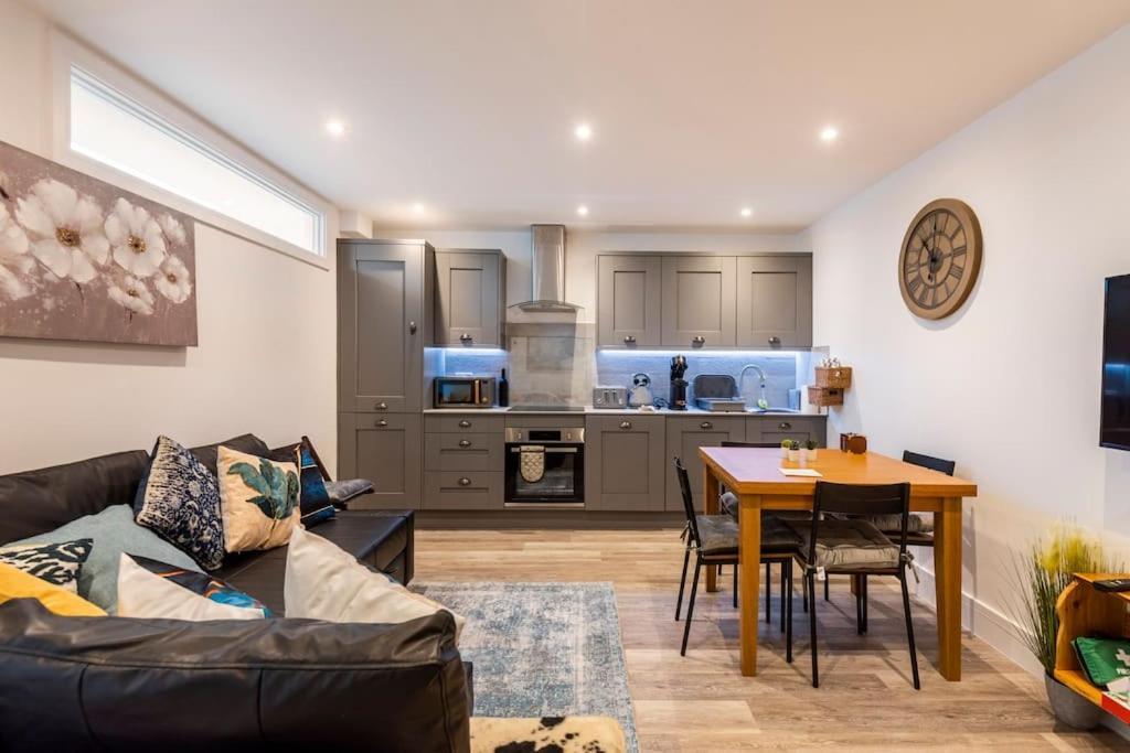 Comfortable Flat Close To The Beach برايتون المظهر الخارجي الصورة
